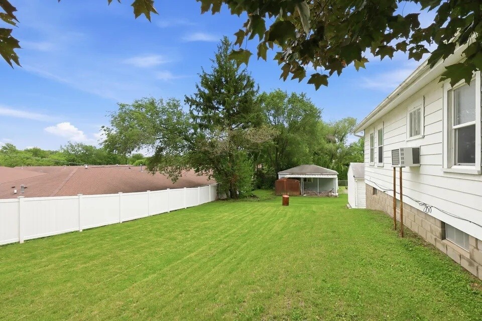 Building Photo - 1302 38th Avenue Dr
