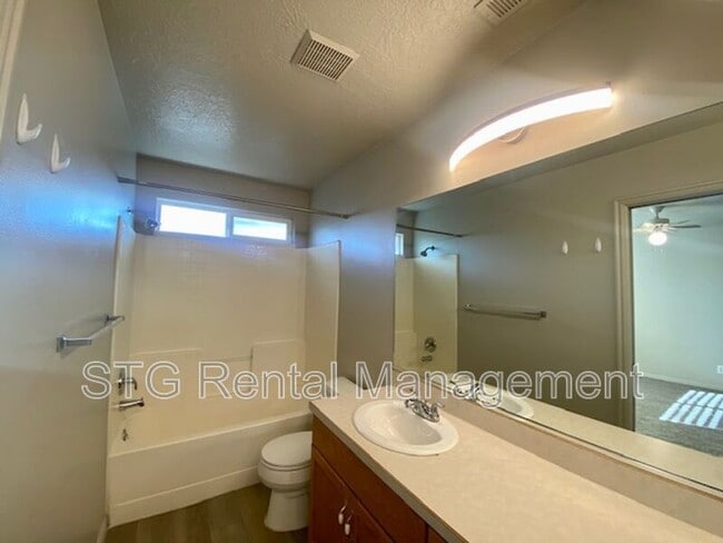 Building Photo - 473 E 1100 S