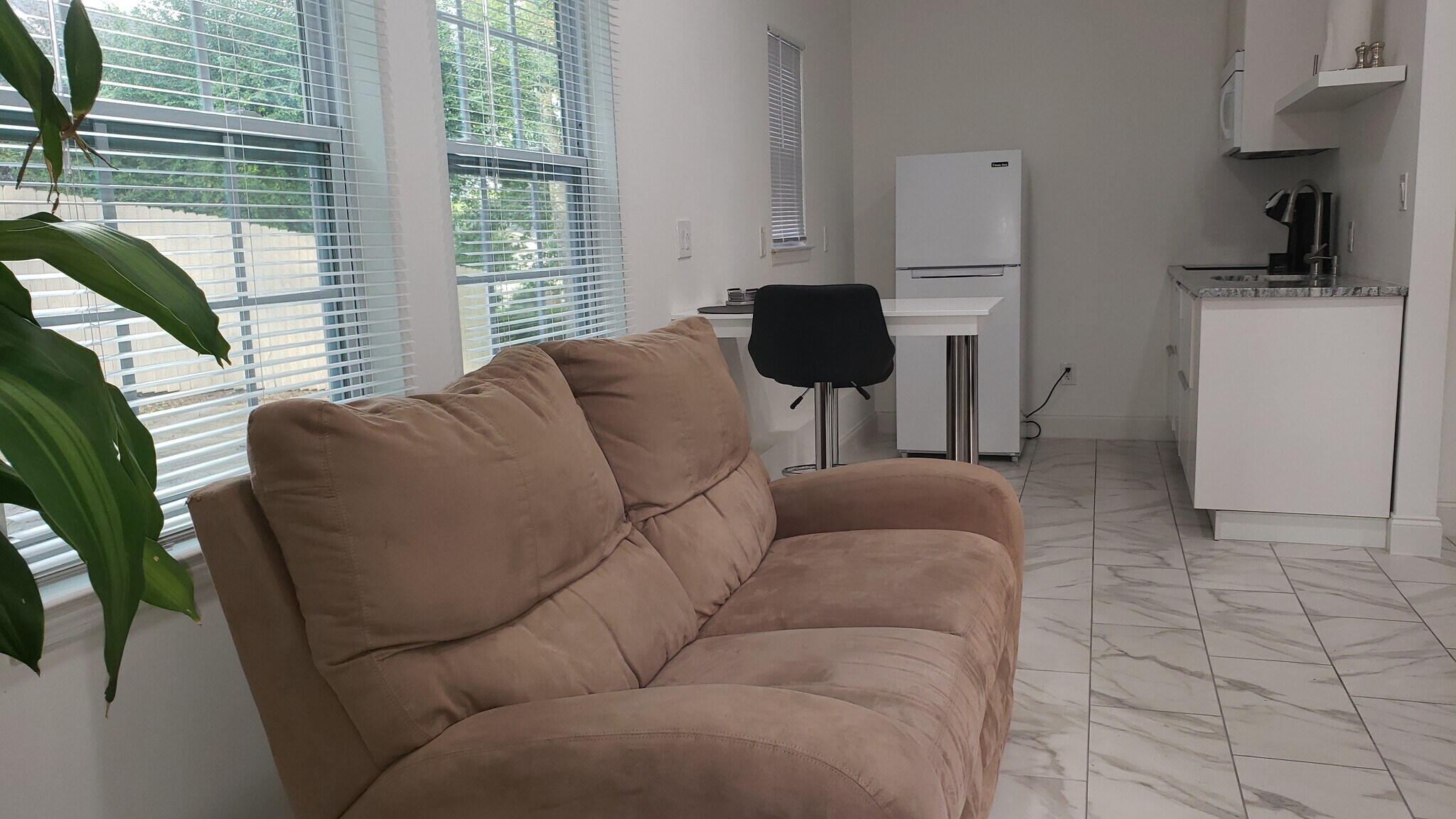 Building Photo - 4265 Parnell Rd