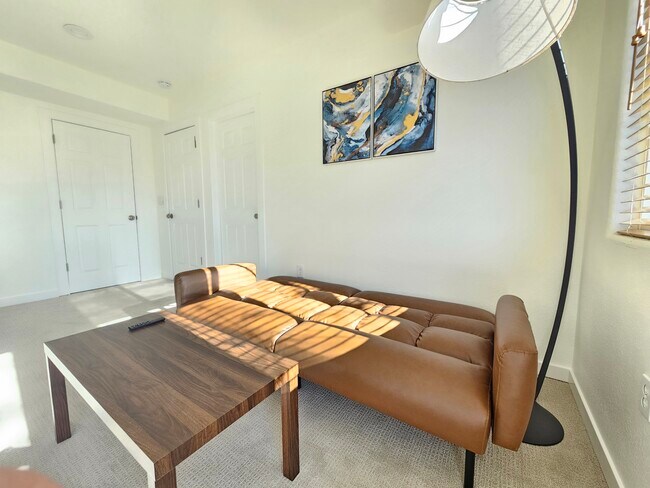 Building Photo - 4264 S Halifax Way