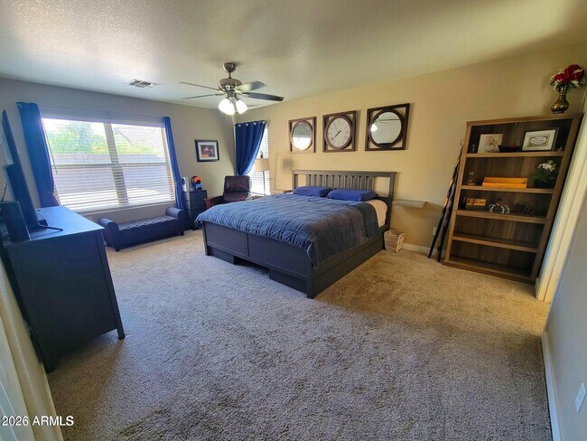 Building Photo - 10841 E Forge Cir