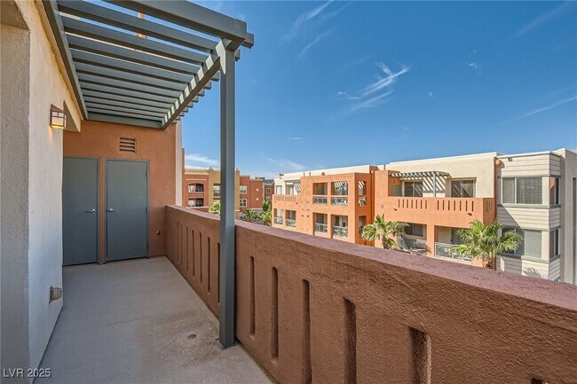 Building Photo - 47 E Agate Ave