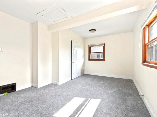 Building Photo - 1513 Connor Ave