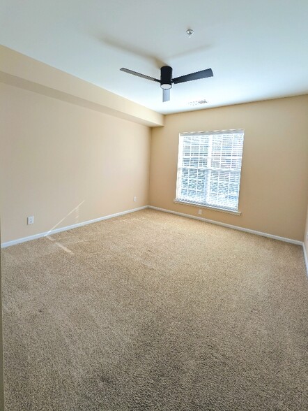 Building Photo - 15029 Santa Lucia Dr