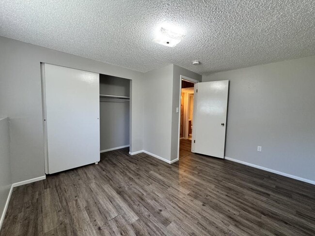 Building Photo - 1500 Cole Ave
