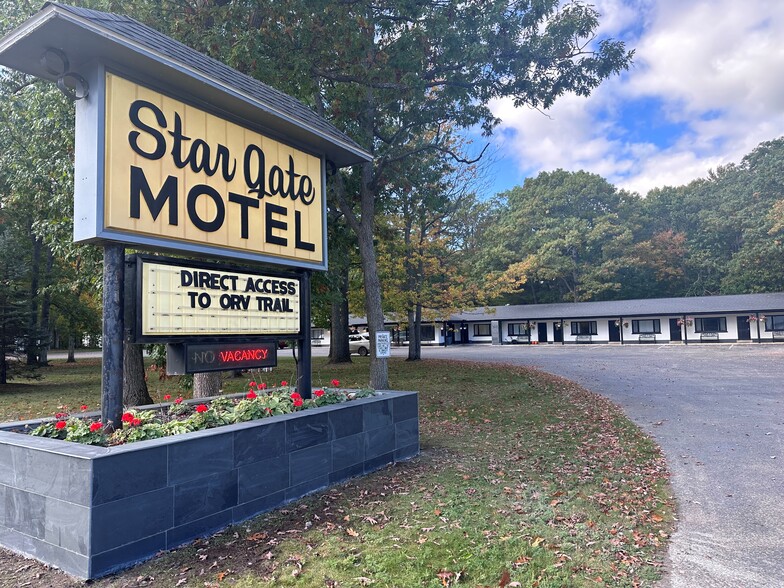 Primary Photo - Stargate Motel