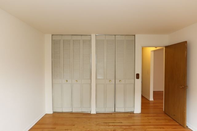Building Photo - 503 W Briar Pl