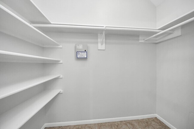 Building Photo - 8322 Adler Lake Dr