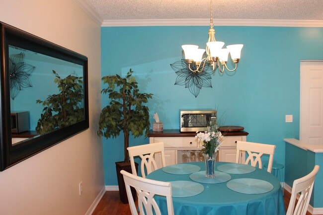 Building Photo - 3302 Tuscany Way