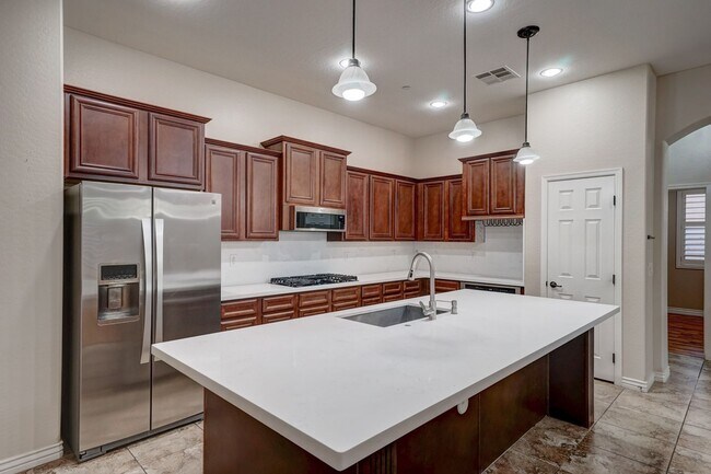 Building Photo - READY TO VIEW NOW! Remodeled-Huge 5 Bedroo...