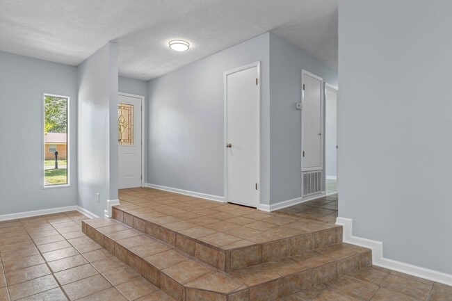 Building Photo - 7468 Brightwood St