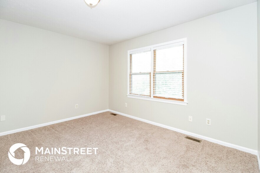Building Photo - 8105 Thornwood Rd