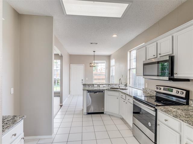 Building Photo - 4713 Park Downs Dr