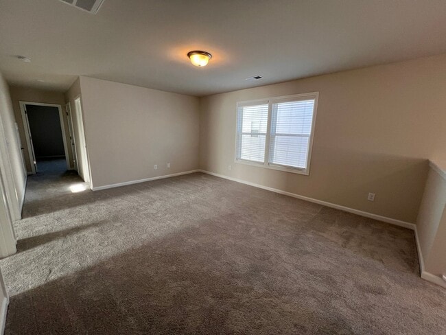 Building Photo - 820 Justify Lp