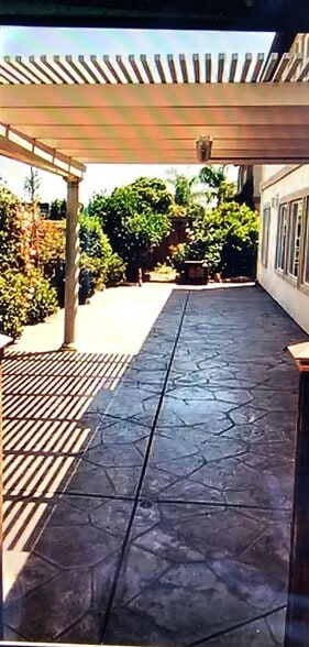 Building Photo - 1876 Tarragon Dr