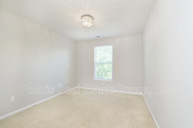 Building Photo - 8333 Clayhurst Dr