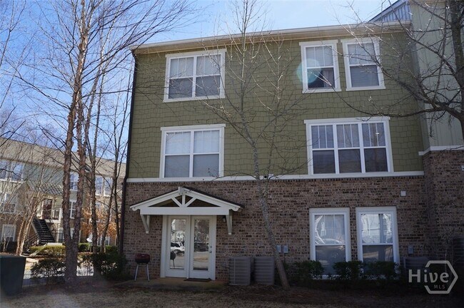 Building Photo - 490 S Barnett Shoals Rd