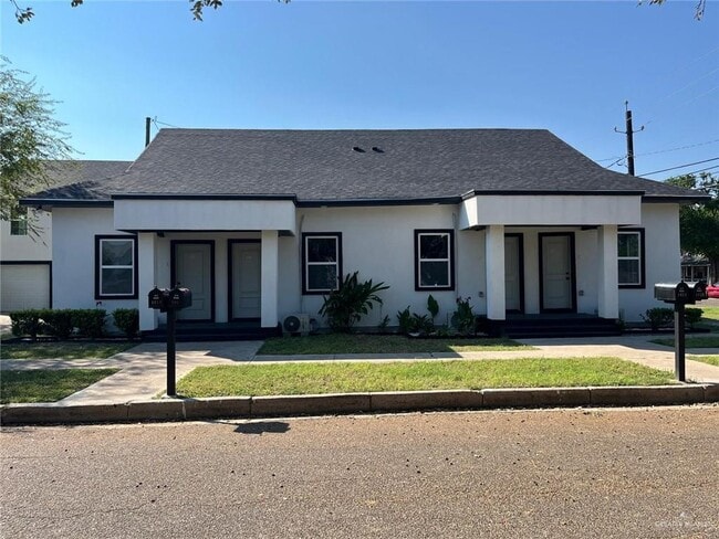 Building Photo - 19 Miller Ave