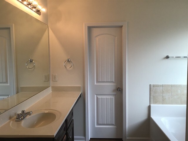 Building Photo - 787 Sunset Down Ct SW