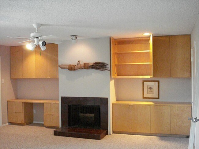 Building Photo - 4502 Medinah Pl