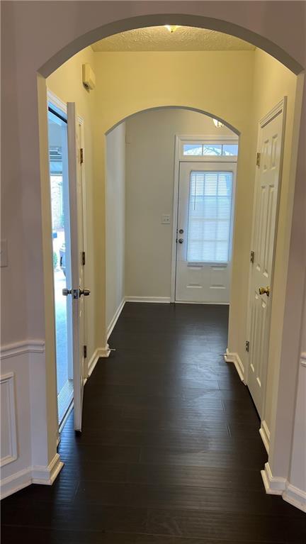 Building Photo - 3900 Dandridge Way NW