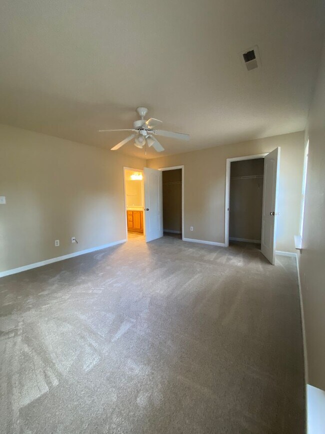 Building Photo - Available For Immediate Move-In!