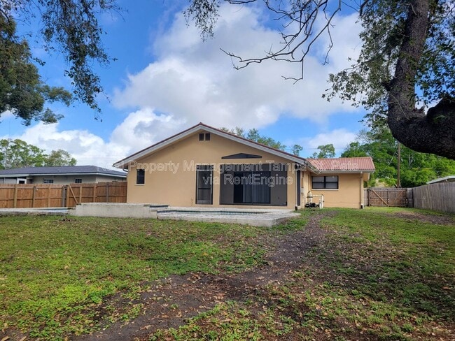 Building Photo - 1835 Nursery Rd