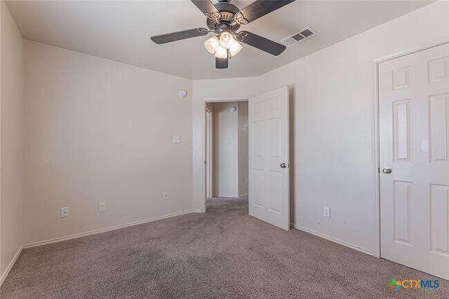 Building Photo - 2406 Waterfall Dr