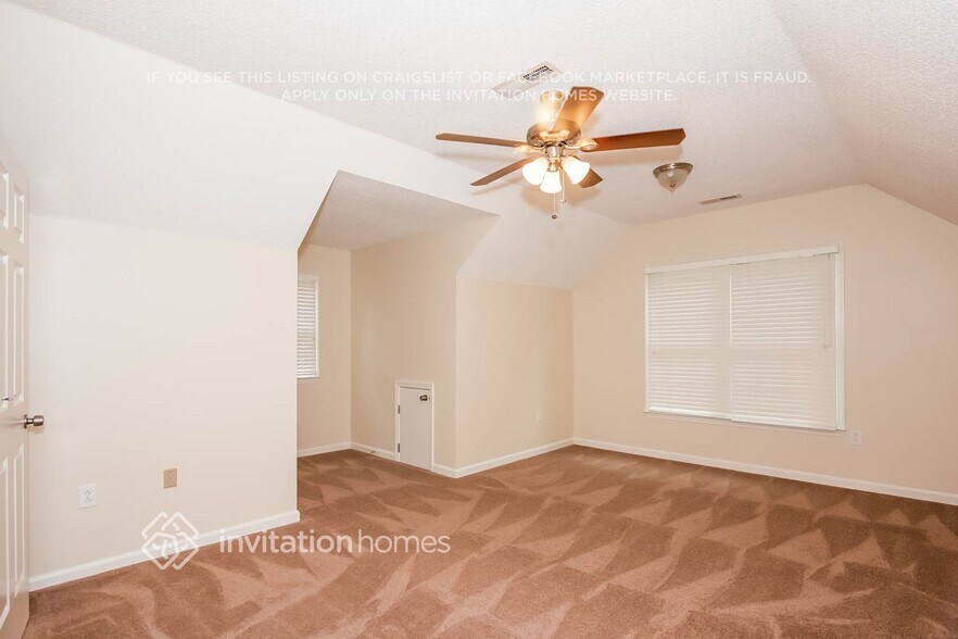 Building Photo - 8728 Oakham St