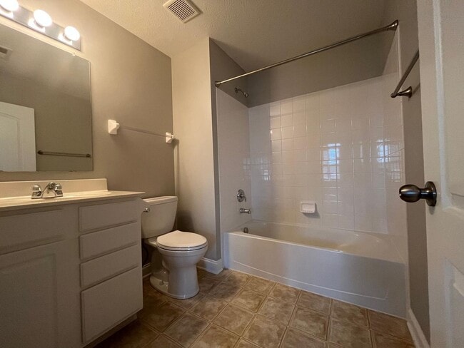 Building Photo - 5932 Winberry Creek Dr