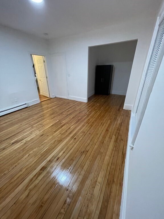 Building Photo - 369 Prospect St