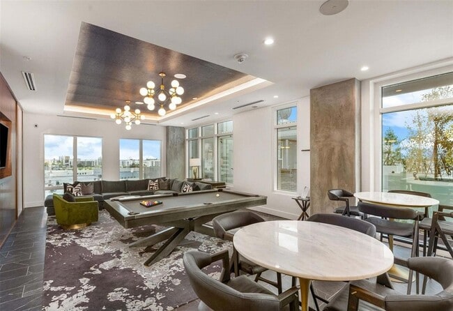 Building Photo - 601 N 12th St