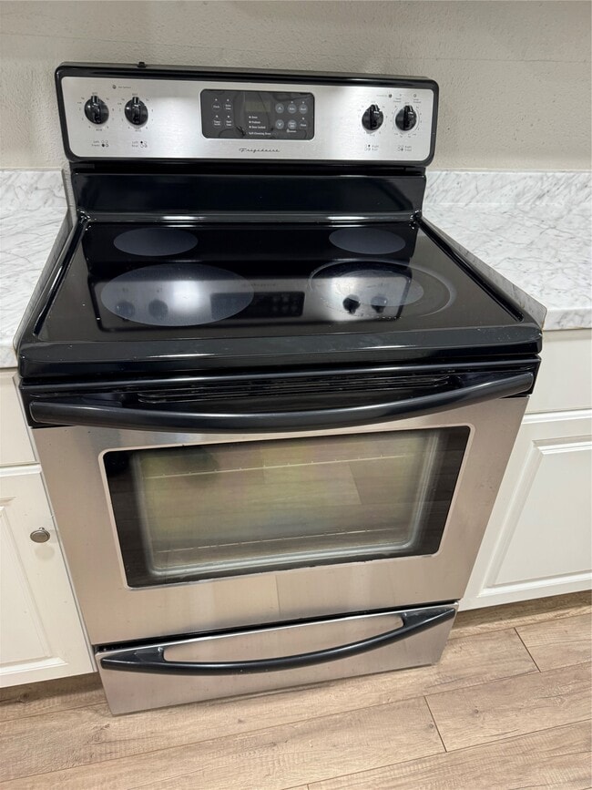 Building Photo - 13029 Nyack Dr