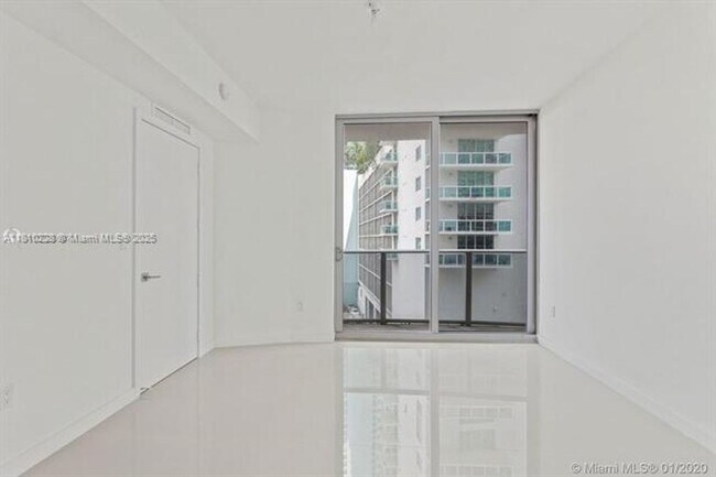 Building Photo - 488 NE 18th St