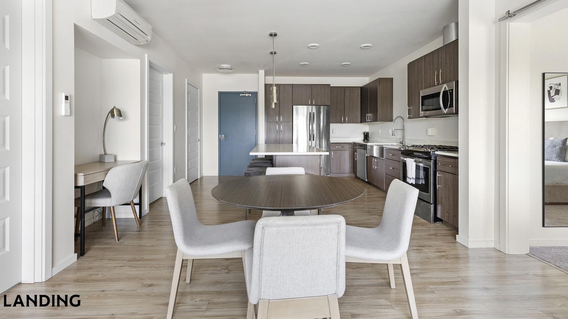 Building Photo - 11505 NE Yacht Harbor Dr