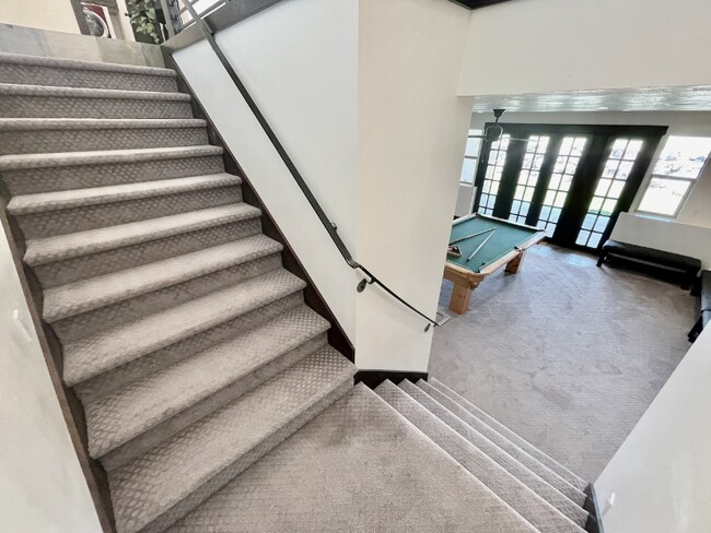 Building Photo - 658 S 1920 W