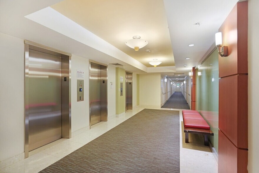 Building Photo - 9 Seacrest Pkwy