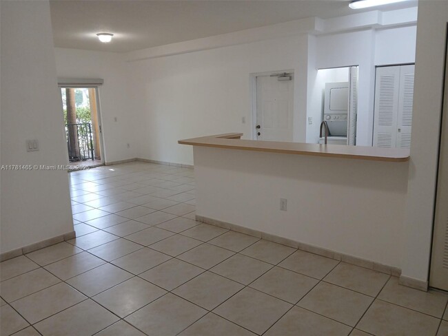 Building Photo - 7230 NW 114th Ave