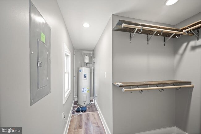 Building Photo - 11003 Bowerman Rd