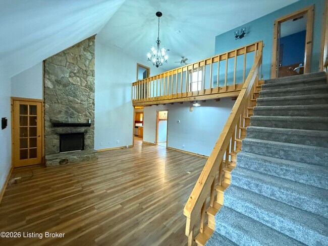 Building Photo - 207 Lake Shore Dr