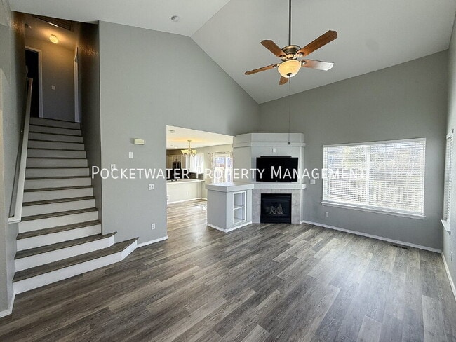 Building Photo - 6270 Snowberry Ave