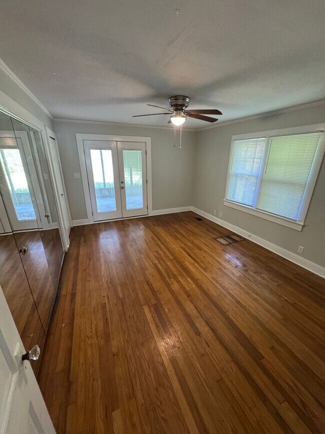 Building Photo - Ooltewah 3 Bedroom 2.5 Bath! Pet Friendly!