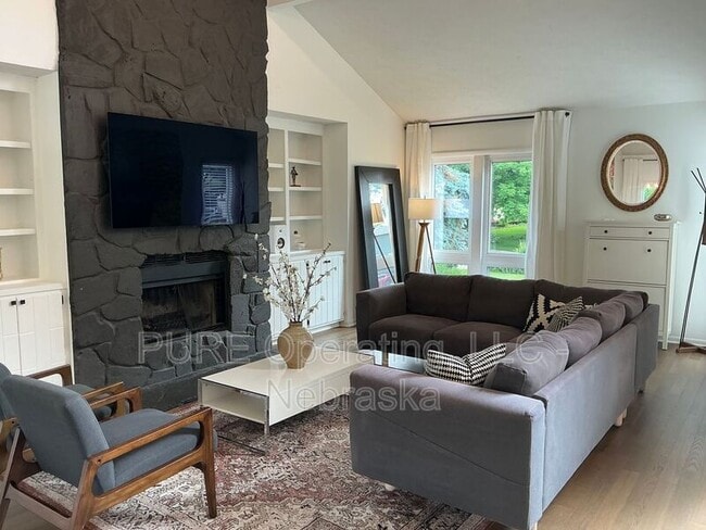 Building Photo - 10635 Spaulding Cir