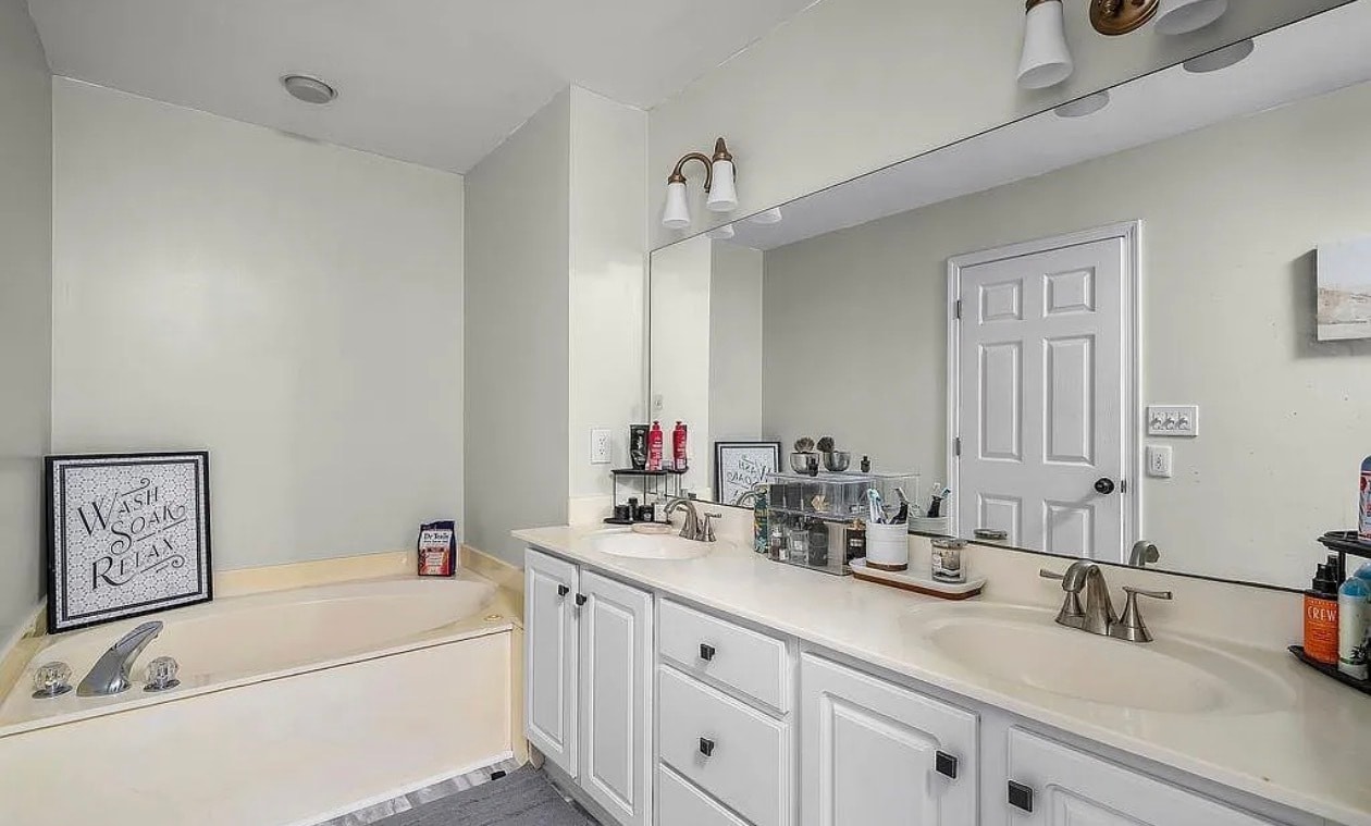 Building Photo - 158 Sommersby Cir