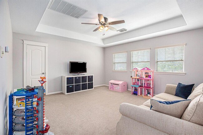 Building Photo - 14302 Coles Crossing Dr N