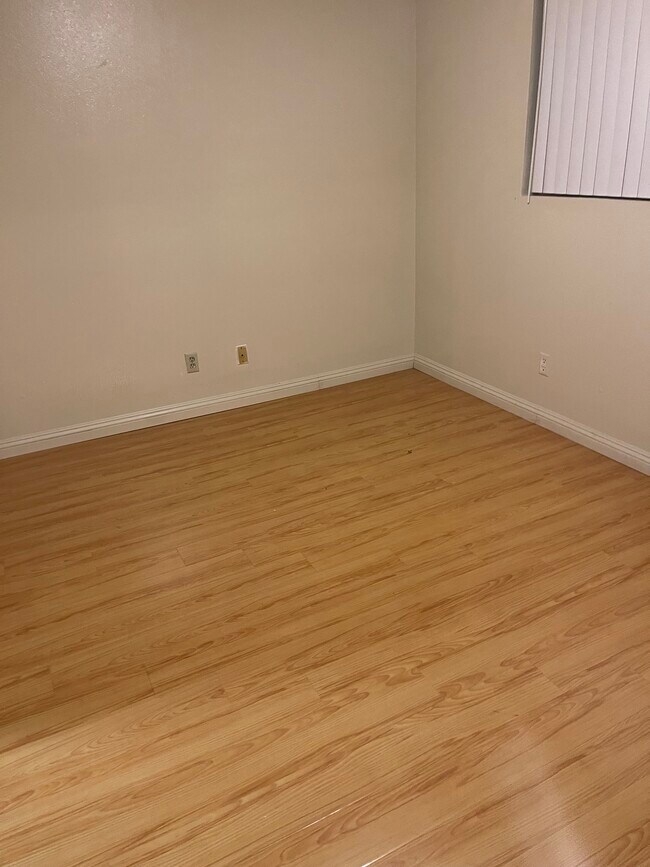 Building Photo - 343 W Lomita Ave