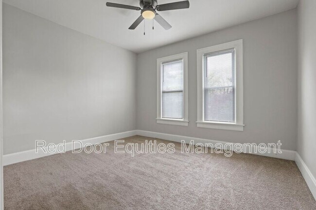 Building Photo - 1155 N Columbus St