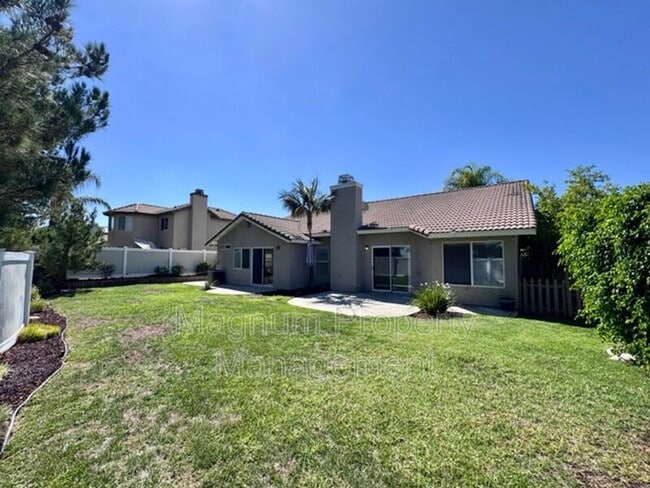Building Photo - 687 Black Oak Cir