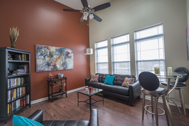Interior Photo - TCH