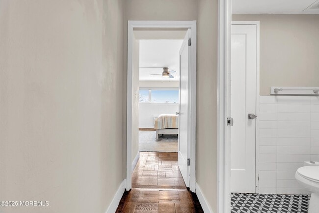 Building Photo - 321 Sunset Ave